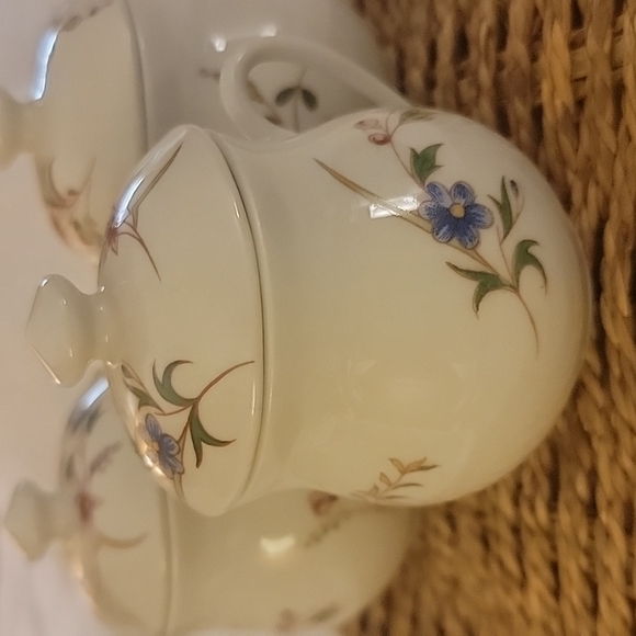 Vintage B.I.A. Cordon Bleu mini Tea Cups with lids set of 6 - Picture 2 of 6